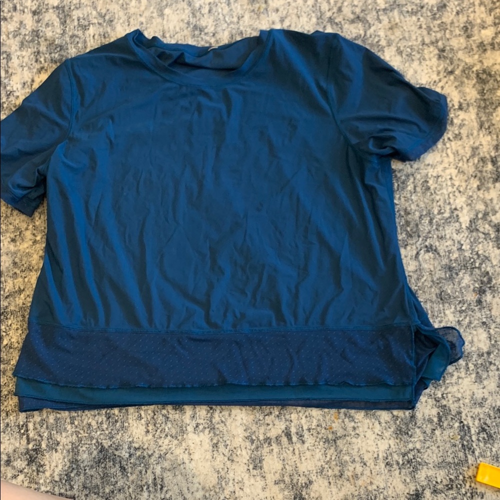 Lululemon Teal Blue Short Sleeve athletic Top size 8